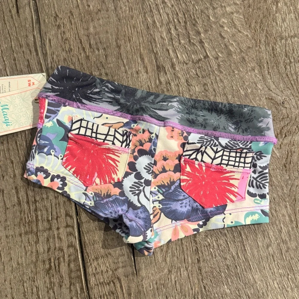 (SHORTS) Maaji Swim Shorts.